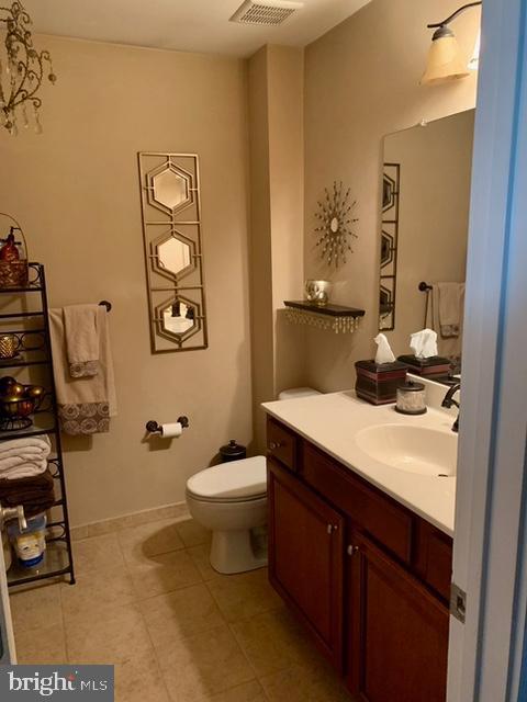 1630 Welsh Road, Unit 60G Philadelphia, PA 19115 - Photo 35 of 54 Hall Bath
