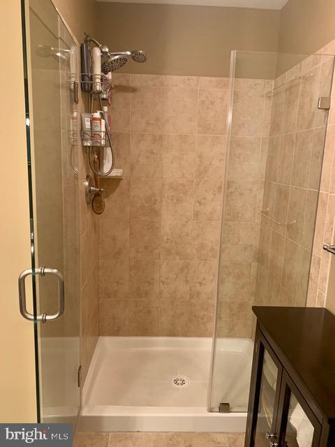 1630 Welsh Road, Unit 60G Philadelphia, PA 19115 - Photo 46 of 54 Walk In Shower