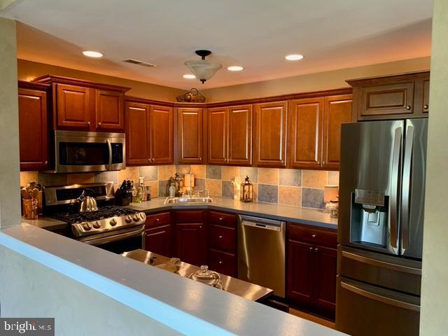 1630 Welsh Road, Unit 60G Philadelphia, PA 19115 - Photo 5 of 54 Upgraded Kitchen