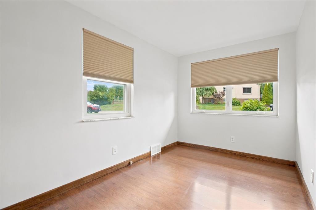 3739 Margate Road Pittsburgh, PA 15221 - Photo 21 of 45 1st floor den