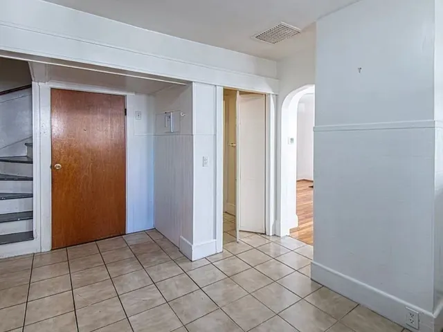 $2,200 | 260 Phillips Avenue, New Bedford, MA 02746