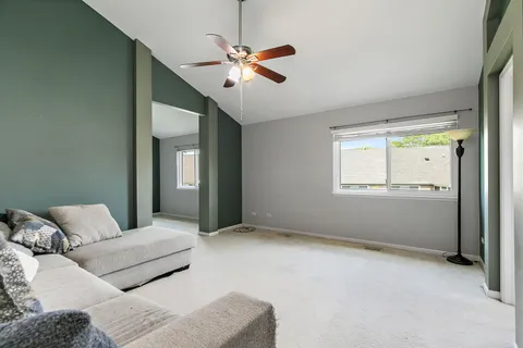 $430,000 | 349 Hampton Court, Crystal Lake, IL 60012
