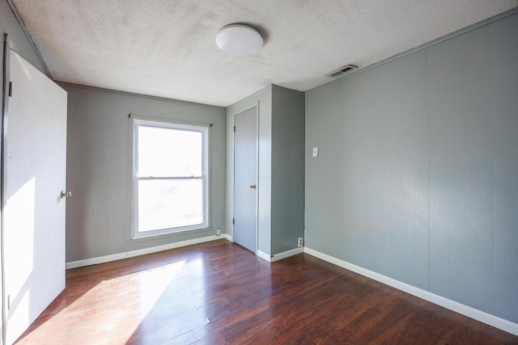 224 South Lowman Street Fort Scott, KS 66701 - Photo 12 of 16