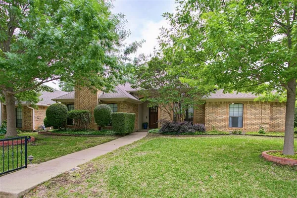 $567,000 | 2905 Valleyview Drive, Grapevine, TX 76051