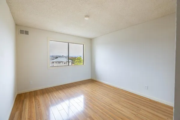 $218,000 | 1532 Chanslor Avenue, Unit T, Richmond, CA 94801