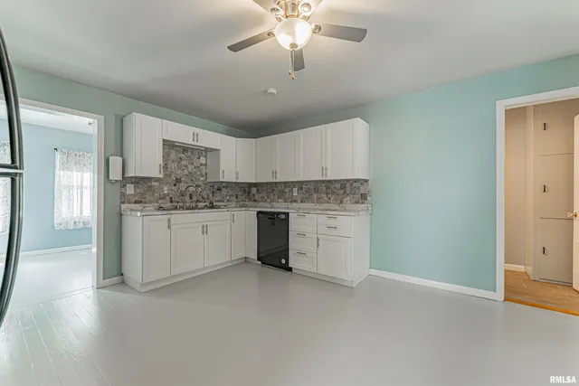 $164,000 | 1311 Broadway Street, Lincoln, IL 62656