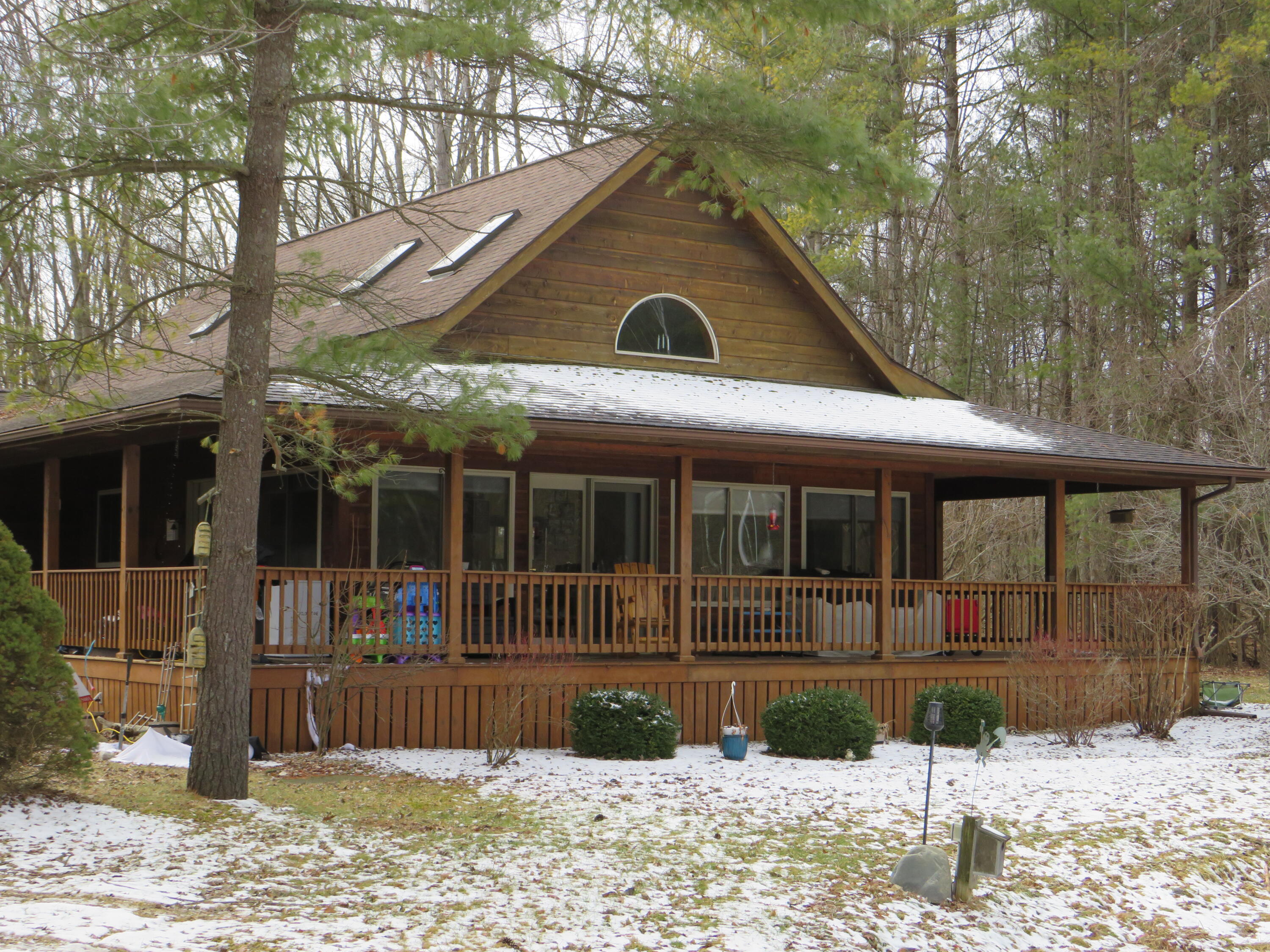 7901 North Lumberjack Road Riverdale, MI 48877 - Photo 2 of 40 IMG_3381