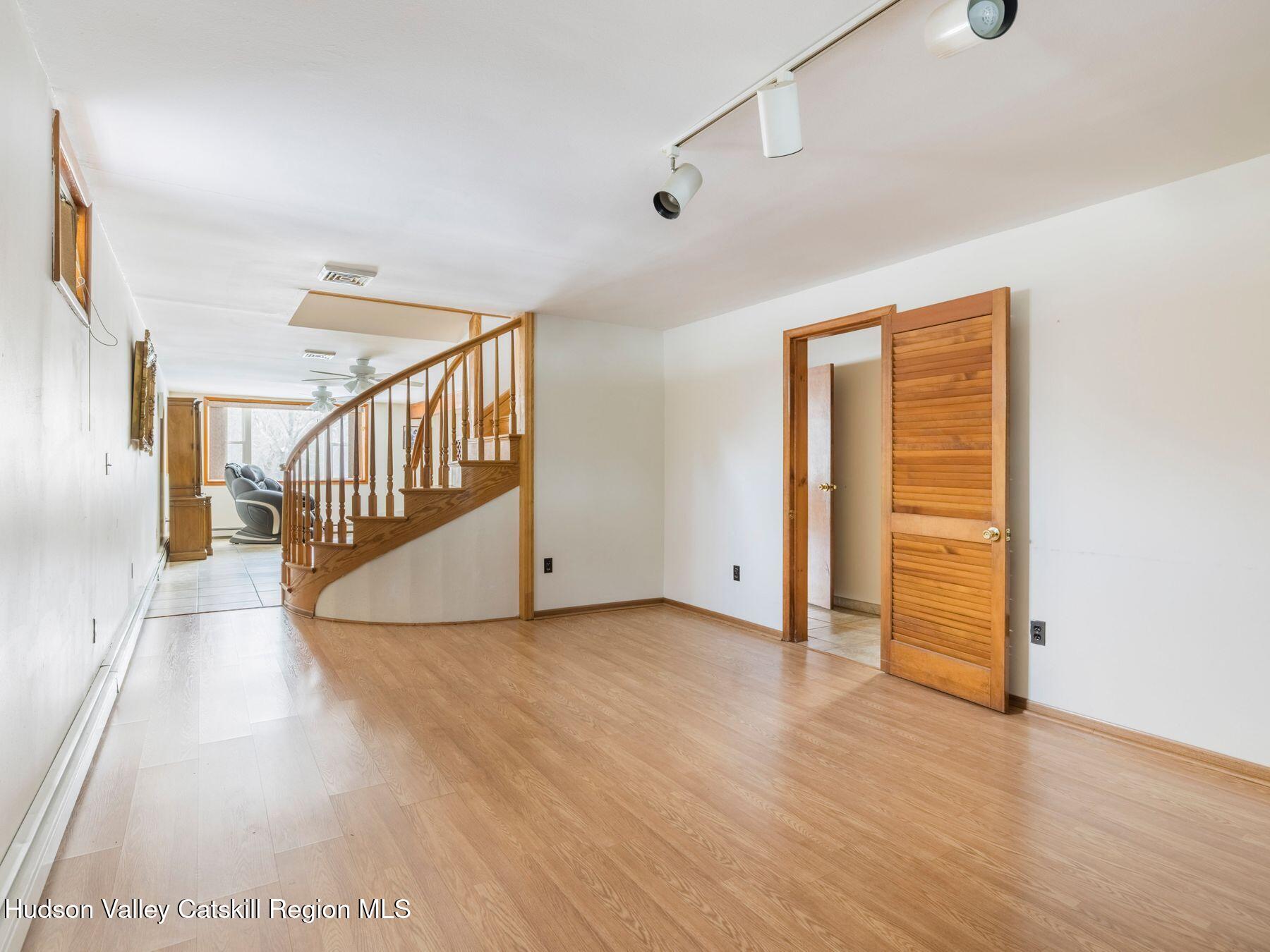 463 Mckinstry Road Gardiner, NY 12525 - Photo 14 of 49 photo_online_014