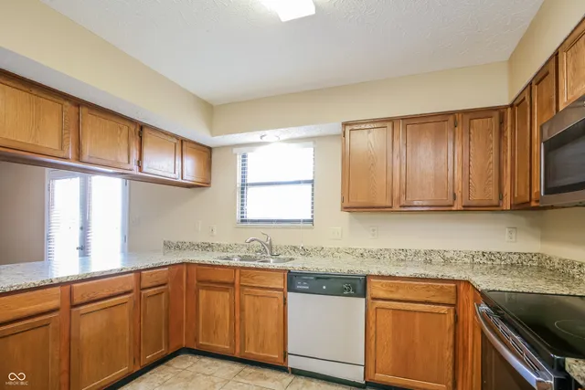 $1,805 | 1663 Rogers Circle, Indianapolis, IN 46214