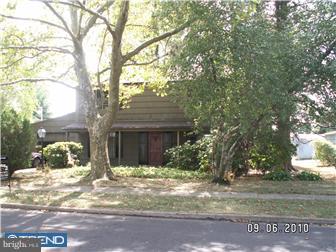 32 Tweed Road Levittown, PA 19056 - Photo 1 of 2 Exterior Front