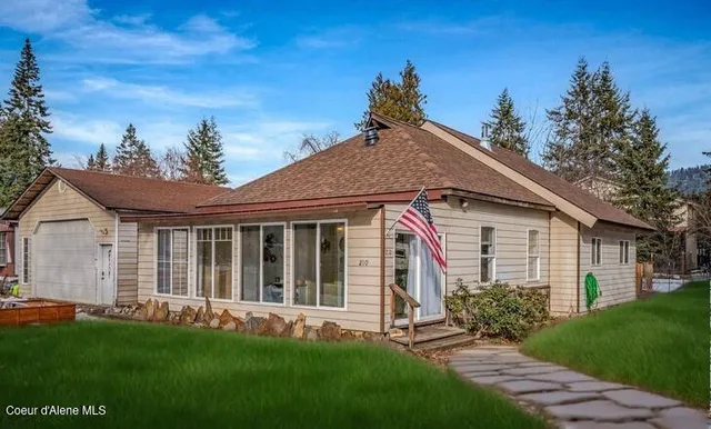 $399,000 | 210 5th Avenue, Clark Fork, ID 83811