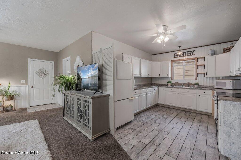 210 5th Avenue Clark Fork, ID 83811 - Photo 10 of 44 --12.jpg-SMALL