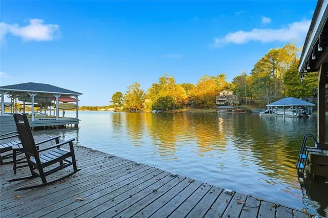a view of entrance door of the house