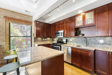 $580,000 | 1803 West Huron Street, Unit 2, Chicago, IL 60622