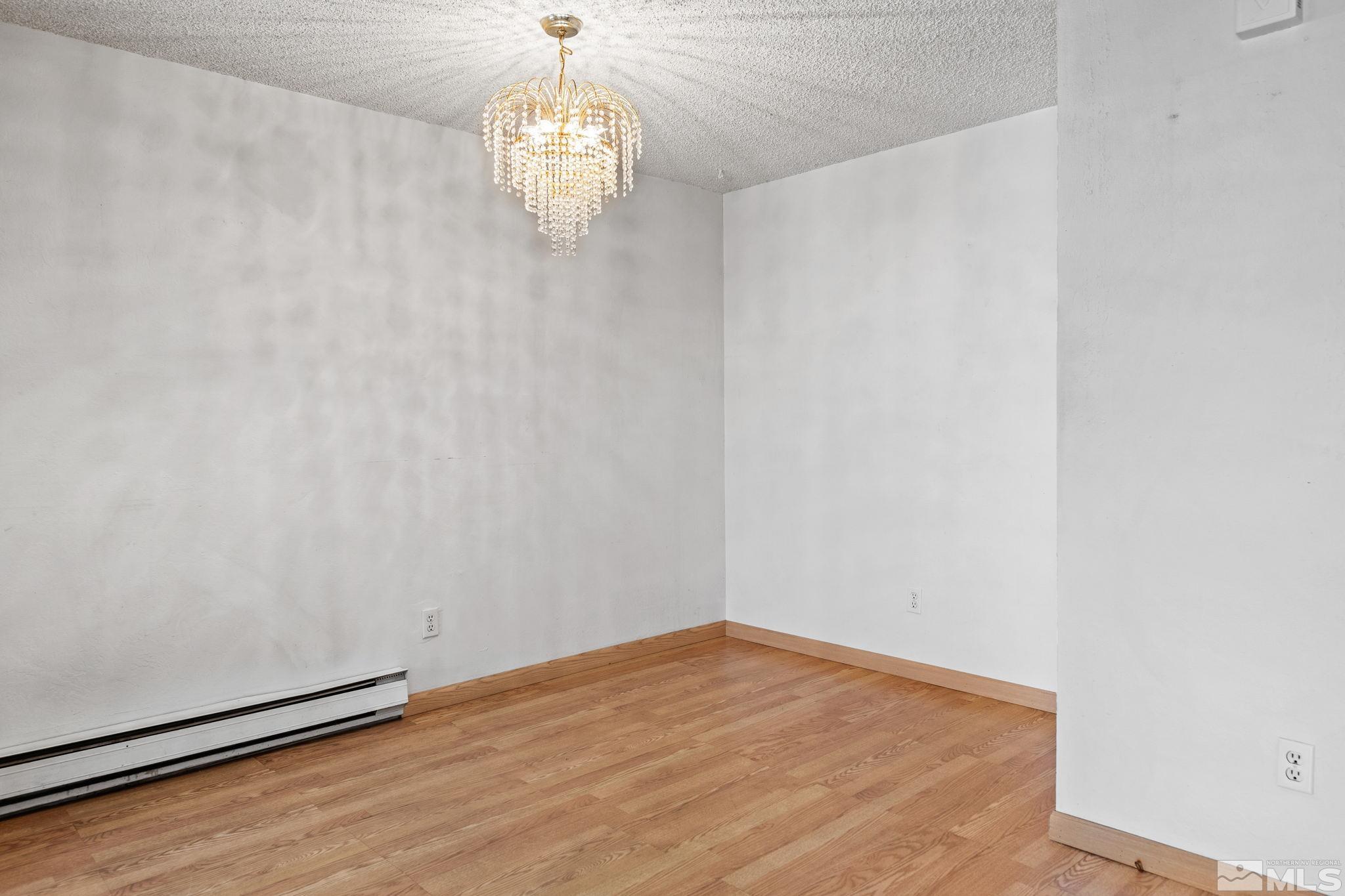 1044 East Huffaker Lane Reno, NV 89511 - Photo 8 of 34 Photo 8