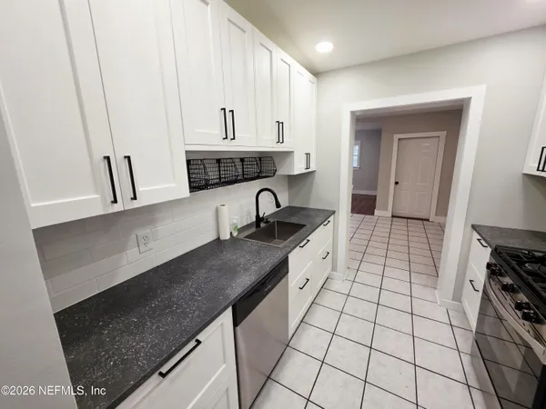 $2,250 | 2146 Antilles Court, Jacksonville, FL 32216