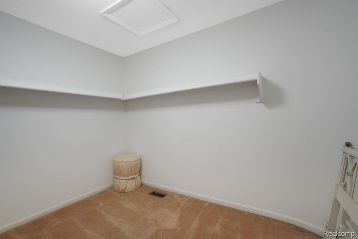 1023 Stony Pointe Boulevard Rochester, MI 48307 - Photo 26 of 43 Walk in closet