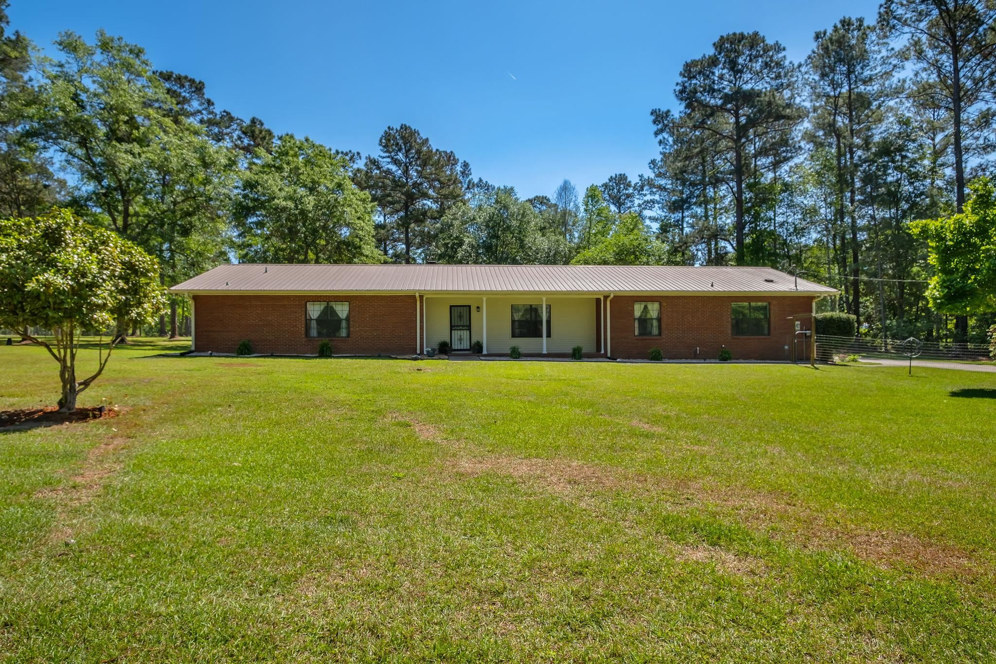 2848 Lanier Road Havana, FL 32333 - Photo 2 of 49 Gallery Image 2