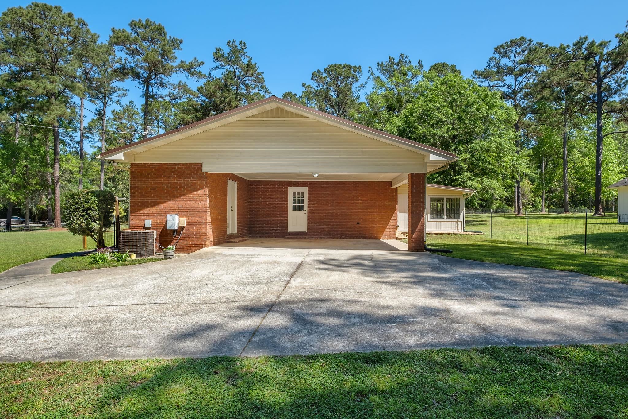 2848 Lanier Road Havana, FL 32333 - Photo 4 of 49 Gallery Image 4