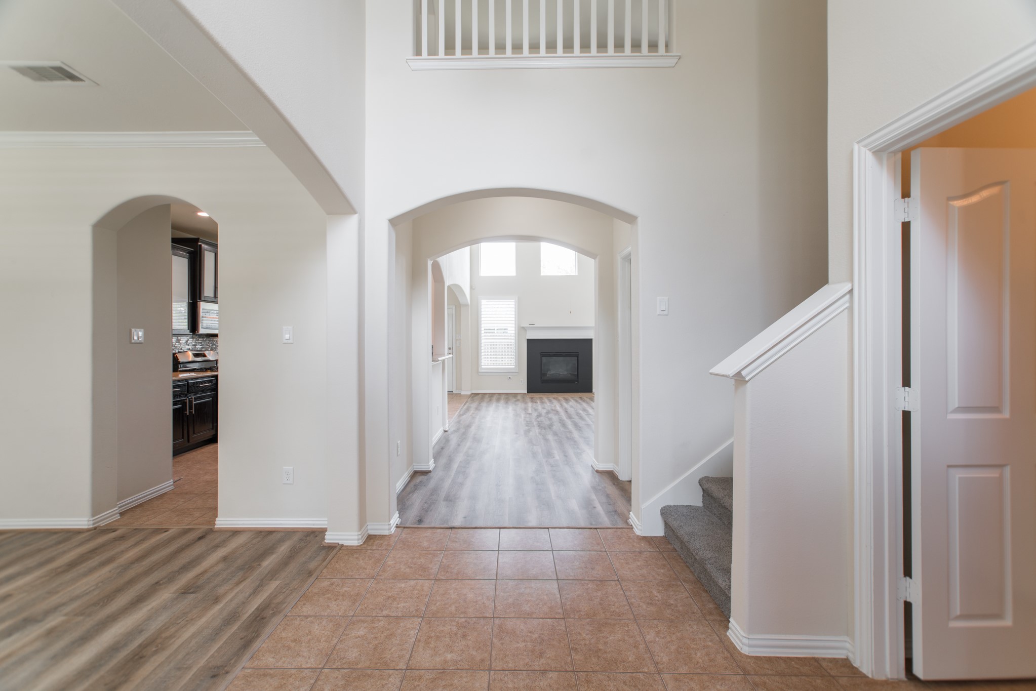 25618 Crisp Spring Lane Spring, TX 77373 - Photo 5 of 46