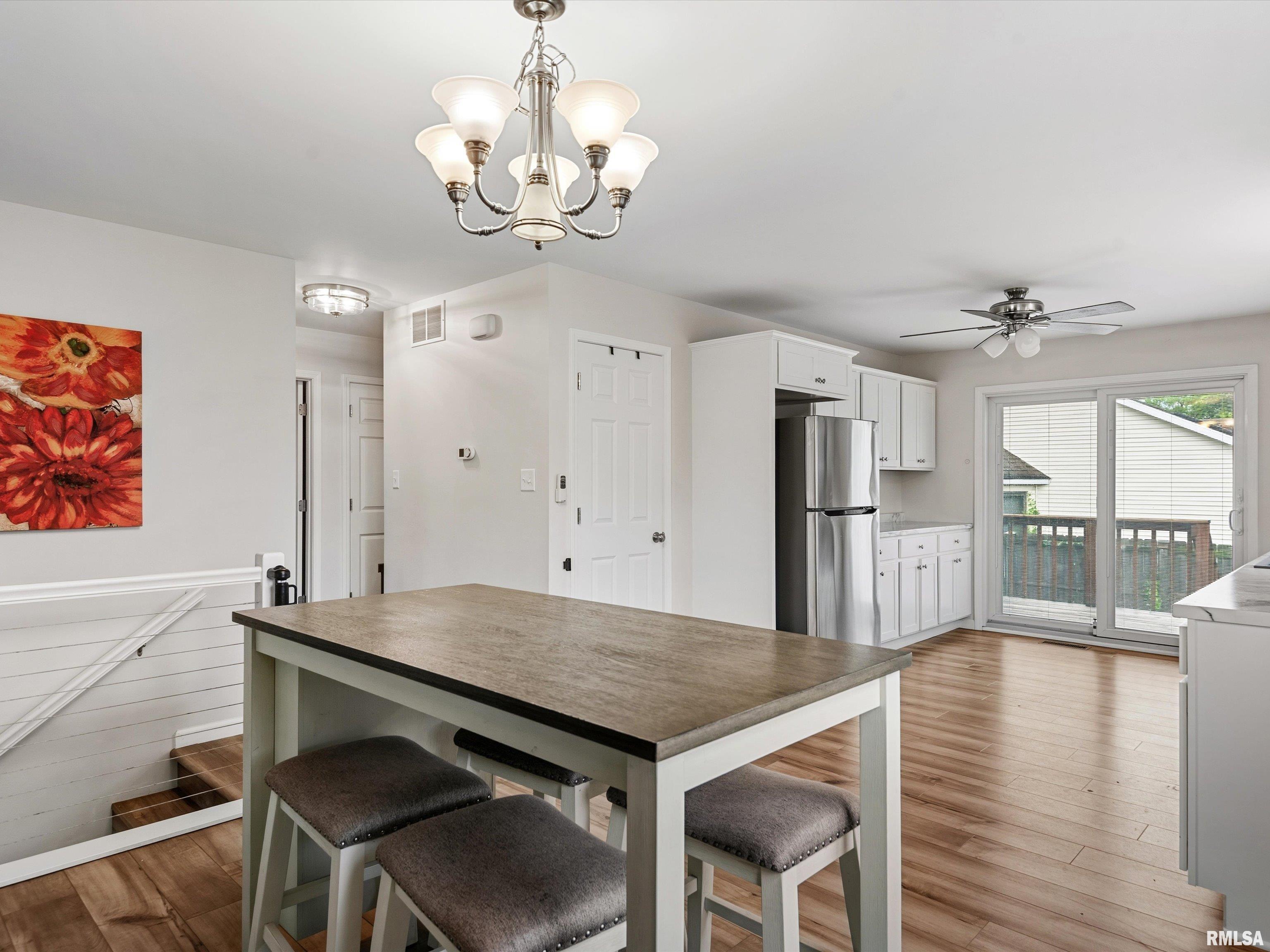 2712 Mead Drive Springfield, IL 62707 - Photo 10 of 32 Gallery Image 10