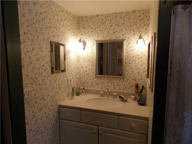 164 North Pond Road Rome, ME 04963 - Photo 14 of 25 Master Bath/Spa.