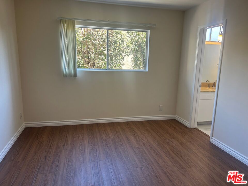 1440 Reeves Street, Unit 103 Los Angeles, CA 90035 - Photo 7 of 11