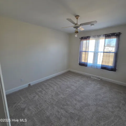 $1,950 | 2969 East Nc 33 West, Greenville, NC 27834