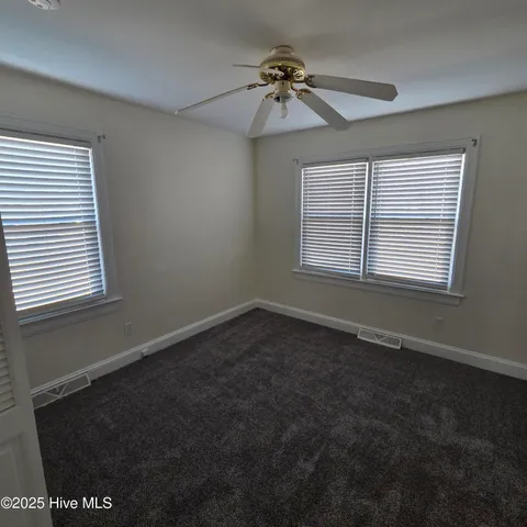 $1,950 | 2969 East Nc 33 West, Greenville, NC 27834