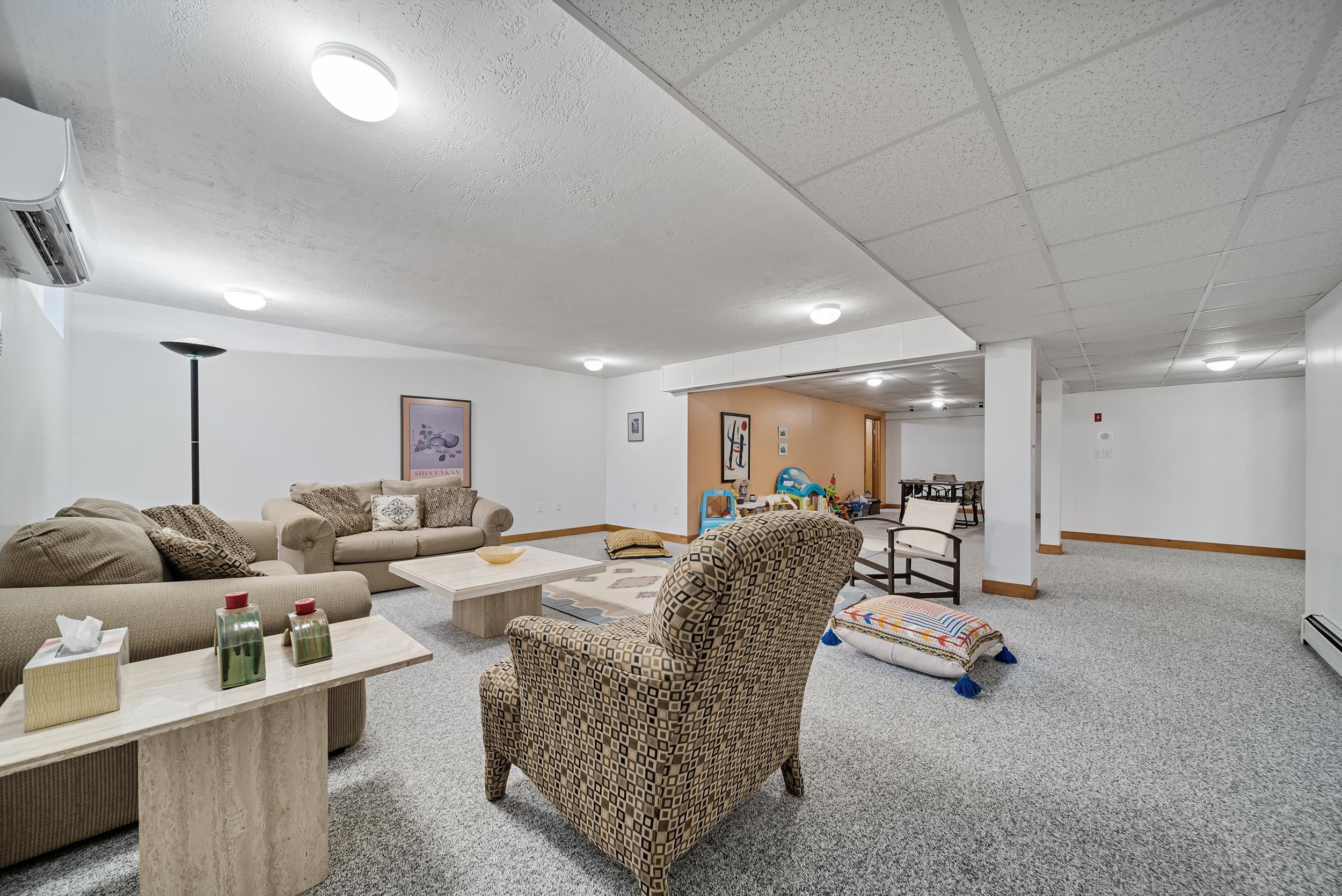 23 Osgood Street Windham, NH 03087 - Photo 39 of 54