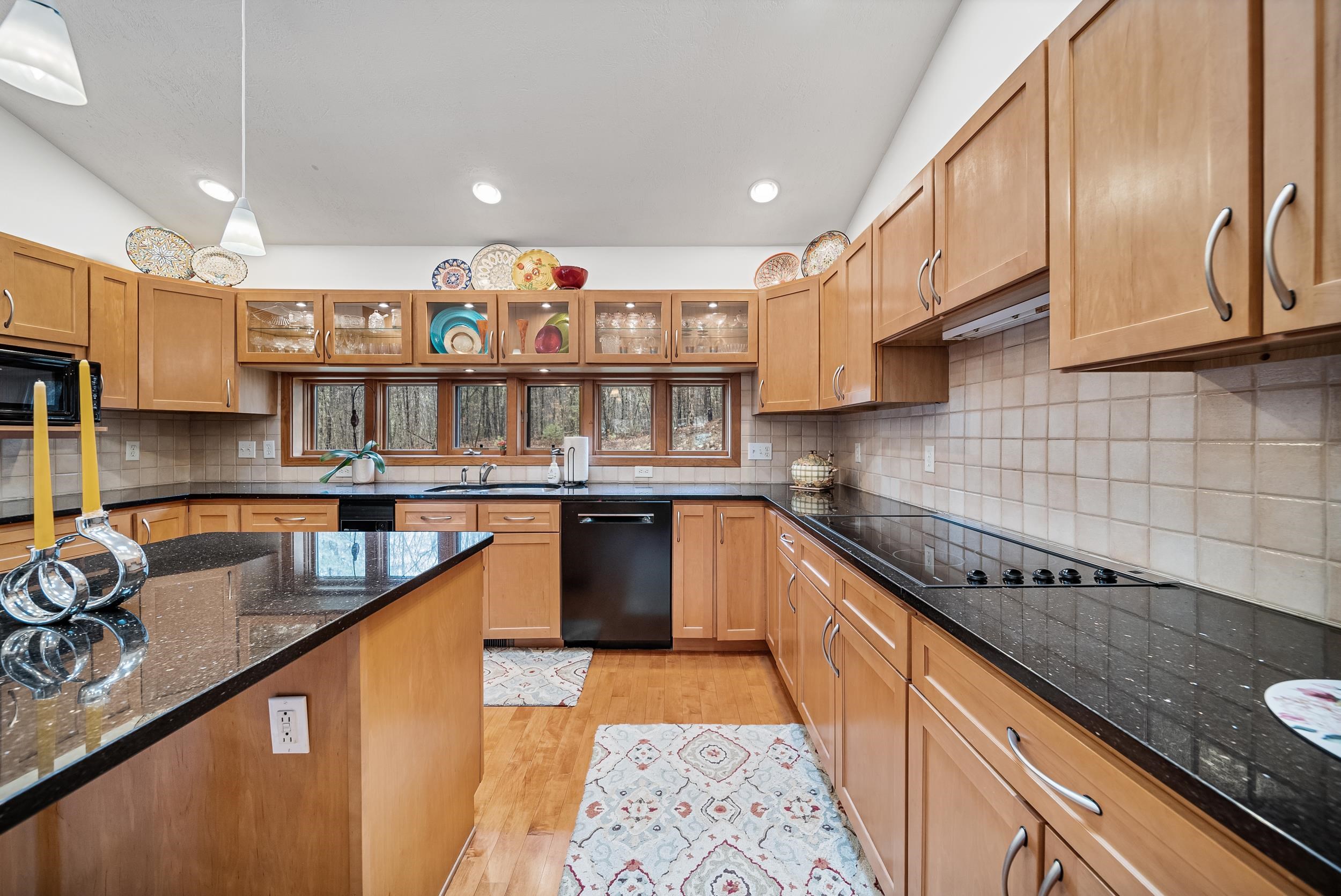 23 Osgood Street Windham, NH 03087 - Photo 6 of 54