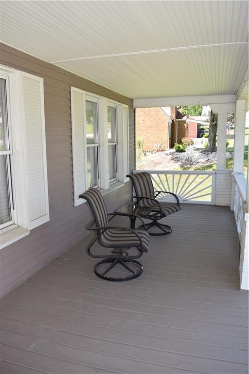 43 Herbst Road Coraopolis, PA 15108 - Photo 3 of 25