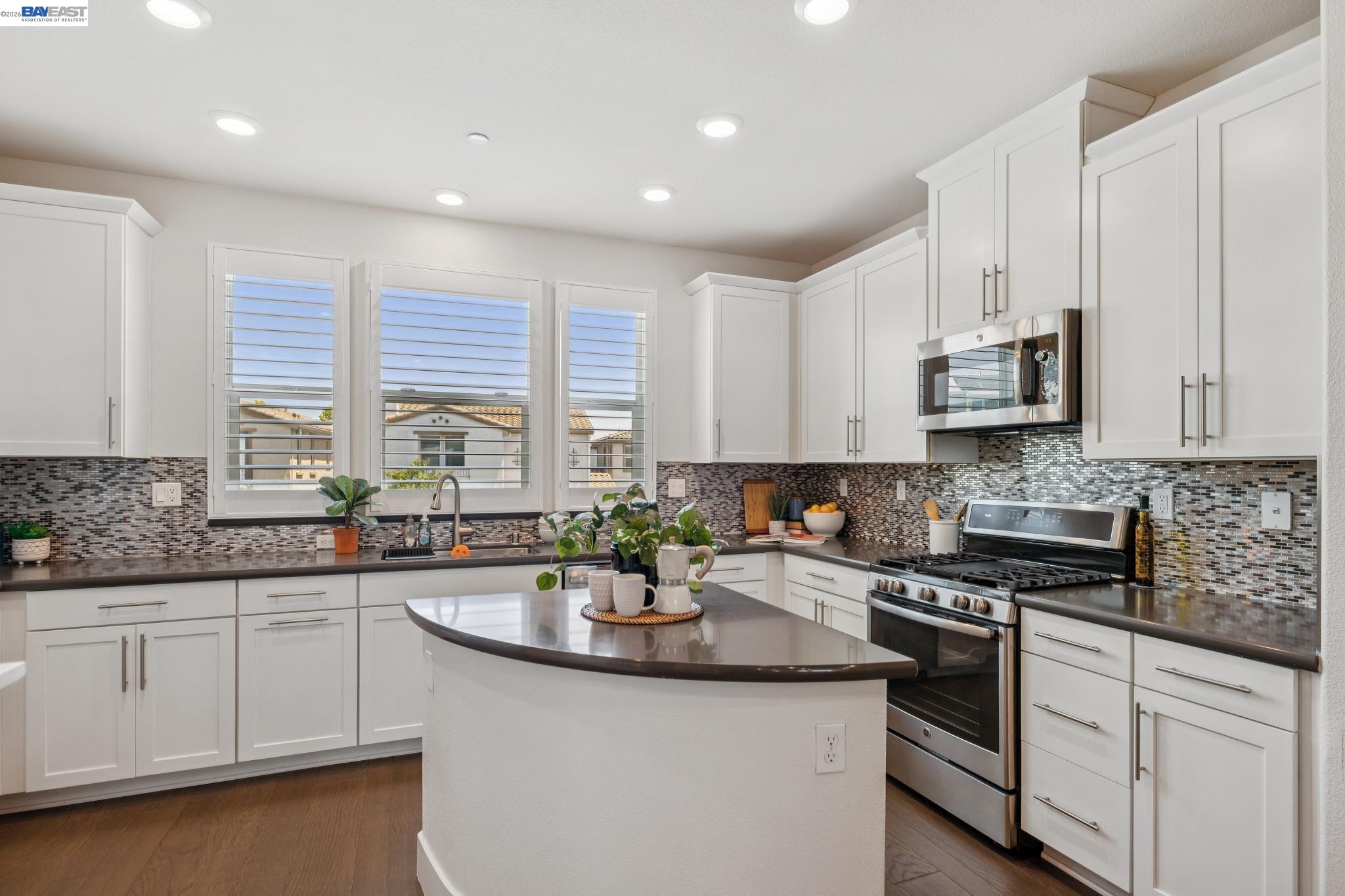1815 Balsa Street Alameda, CA 94501 - Photo 12 of 49