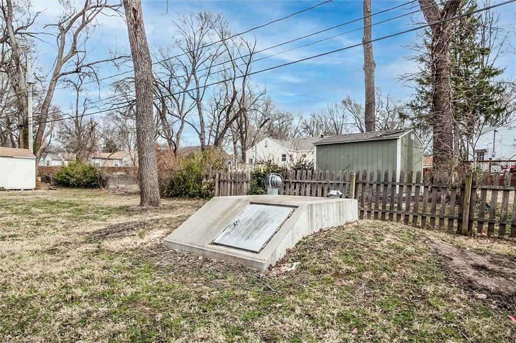 8119 Antioch Road Overland Park, KS 66204 - Photo 25 of 29