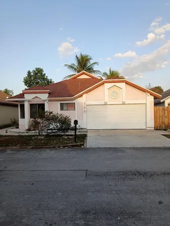 $3,000 | 739 Holly Street, North Lauderdale, FL 33068