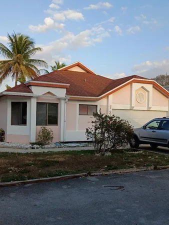 $3,000 | 739 Holly Street, North Lauderdale, FL 33068