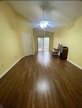 $3,000 | 739 Holly Street, North Lauderdale, FL 33068