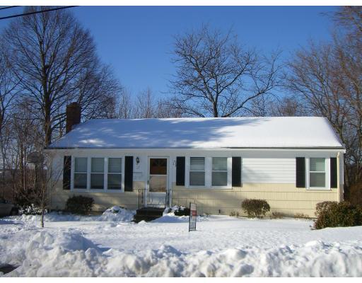 27 Roundtop Road Marlborough, MA 01752 - Photo 1 of 13 Gallery Image 1