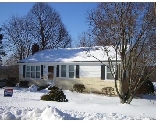 27 Roundtop Road Marlborough, MA 01752 - Photo 3 of 13 Gallery Image 3