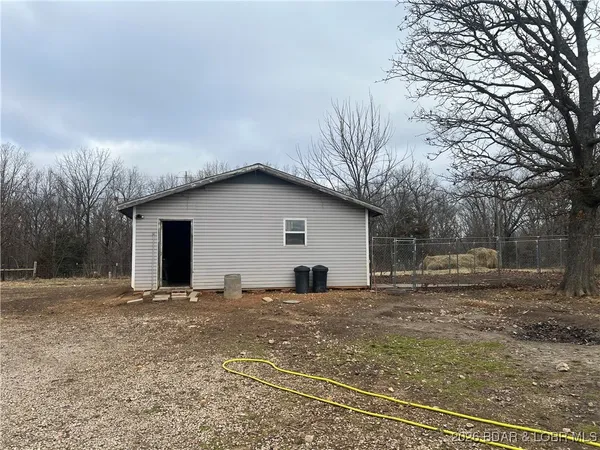 $575,000 | 4534 Pyrmont Road, Stover, MO 65078