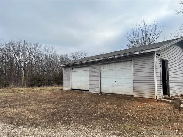 $575,000 | 4534 Pyrmont Road, Stover, MO 65078