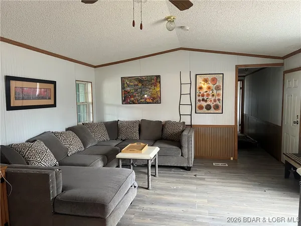 $575,000 | 4534 Pyrmont Road, Stover, MO 65078