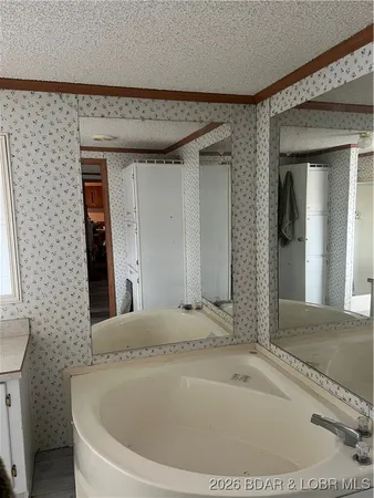 $575,000 | 4534 Pyrmont Road, Stover, MO 65078