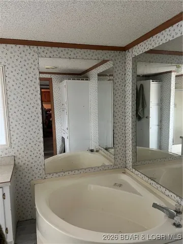 $700,000 | 4534 Pyrmont Road, Stover, MO 65078