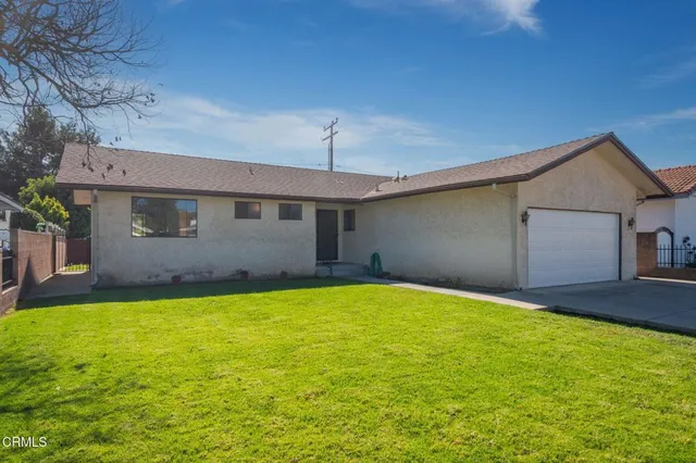 $695,000 | 304 Moultrie Place, Santa Paula, CA 93060