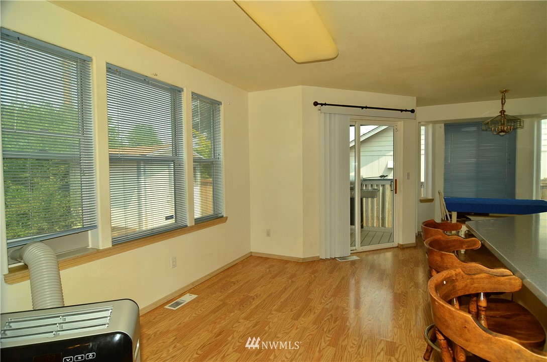 5906 59th Loop Southeast Lacey, WA 98513 - Photo 3 of 12 Gallery Image 3