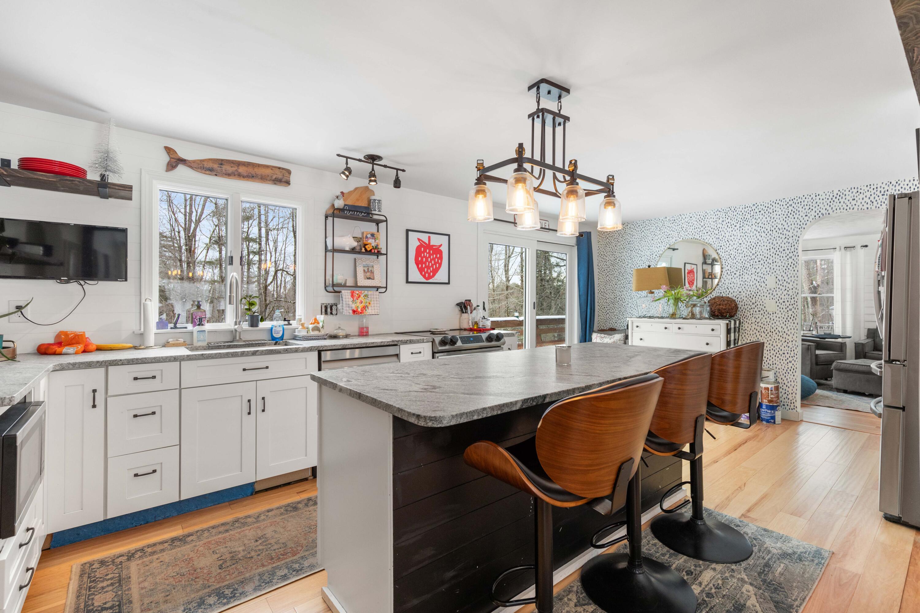 245 Blackstrap Road Falmouth, ME 04105 - Photo 5 of 29 245 Blackstrap Falmouth-07