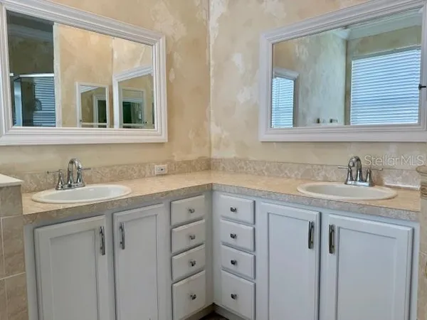 $3,250 | 6614 64th Terrace East, Bradenton, FL 34203