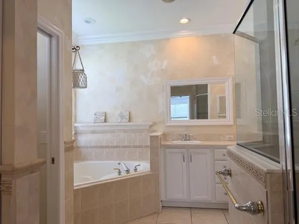 $3,250 | 6614 64th Terrace East, Bradenton, FL 34203