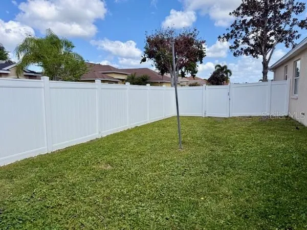 $3,250 | 6614 64th Terrace East, Bradenton, FL 34203